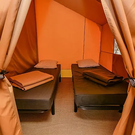 Onlycamp Camping Le Champ D'Ete Reyssouze Exterior photo