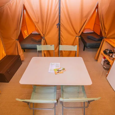 Onlycamp Camping Le Champ D'Ete Reyssouze Exterior photo