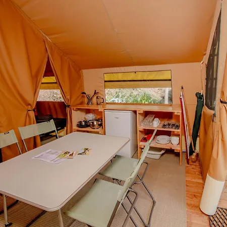 Onlycamp Camping Le Champ D'Ete Reyssouze Exterior photo